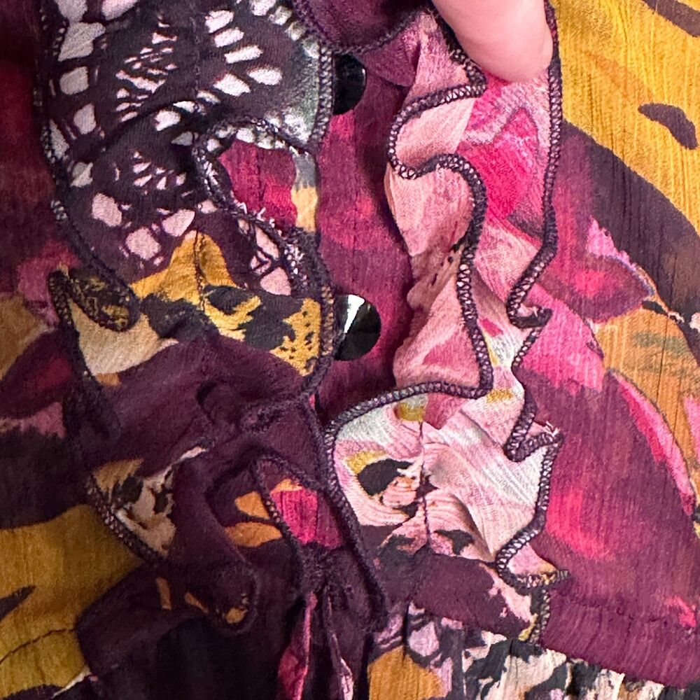V Christina Romatic Boho Top Medium - Picture 9 of 12